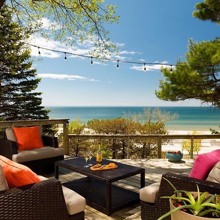 גרנד הייבן Looking Glass Beachfront Inn מראה חיצוני תמונה
