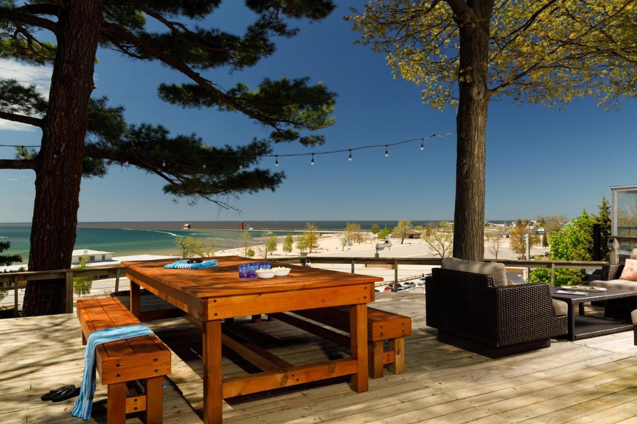 גרנד הייבן Looking Glass Beachfront Inn מראה חיצוני תמונה